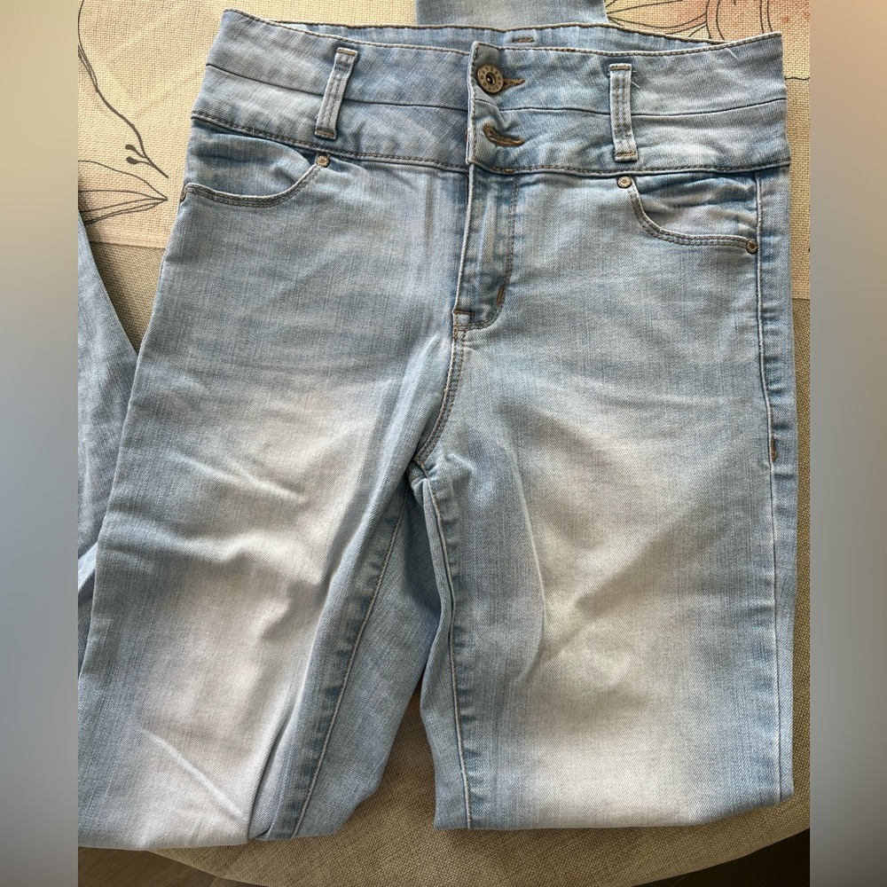 Tinseltown light blue jeans